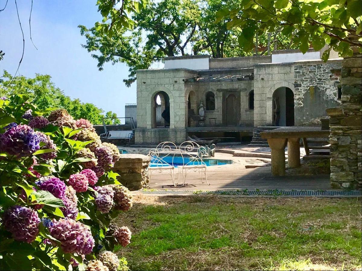 Chateau Cascara Mourésion Kültér fotó